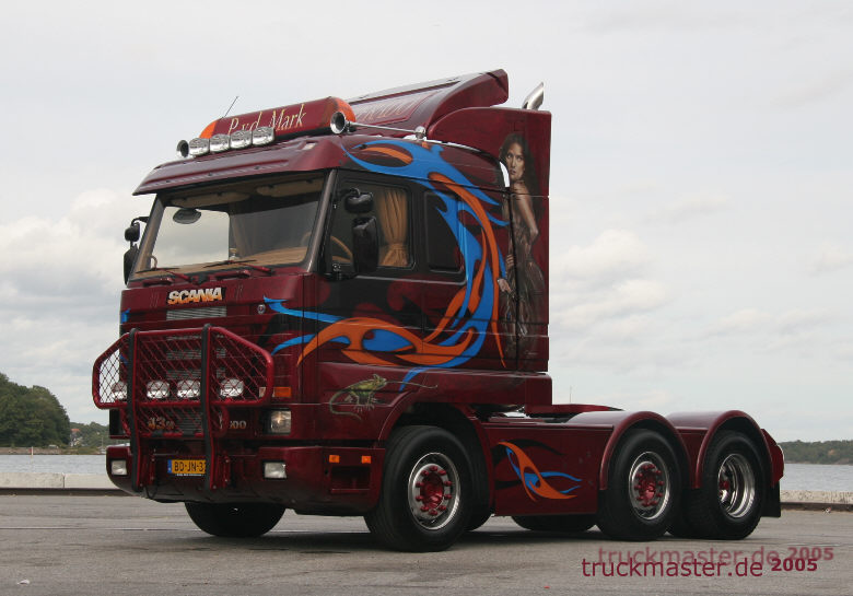 Scania 143