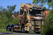 Actros V8