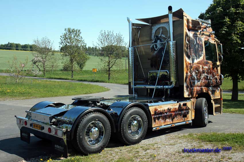 Actros MPII V8