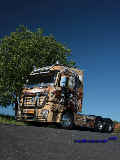 Actros V8