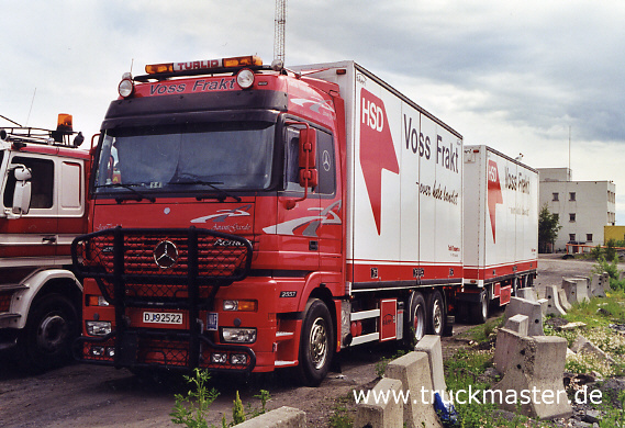 Actros 2557