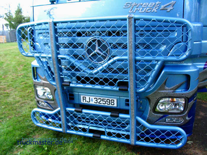 New Actros Mega Star