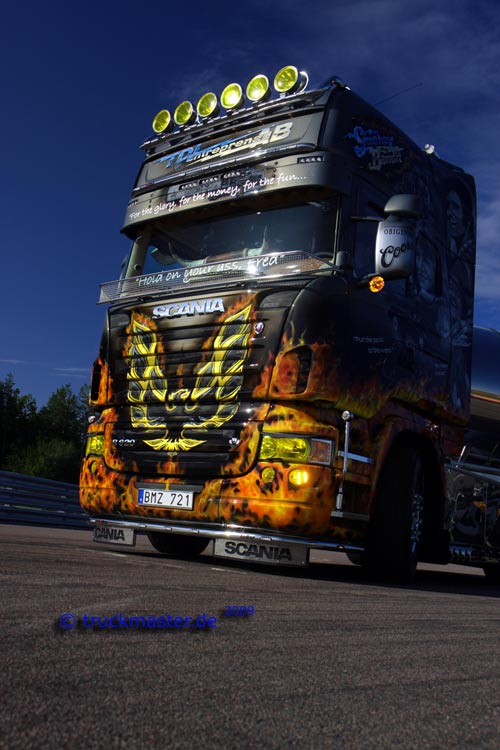 - V8 -