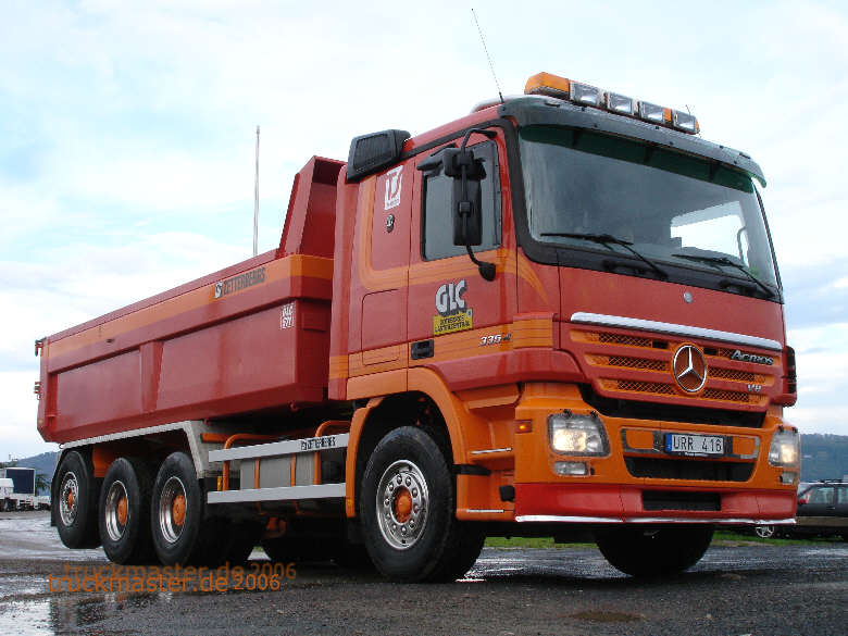  Actros V8