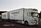 R500    V8