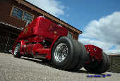 R999  V8